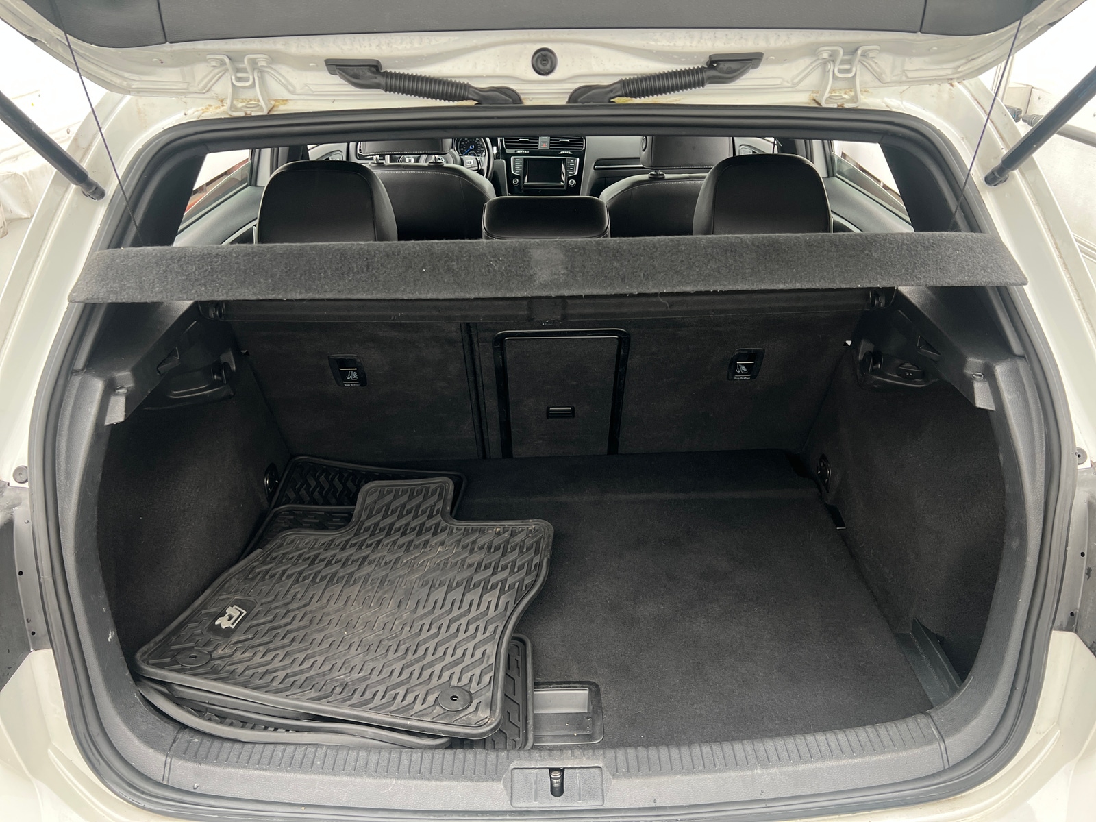 Thumbnail: 2015 Volkswagen Golf - 6