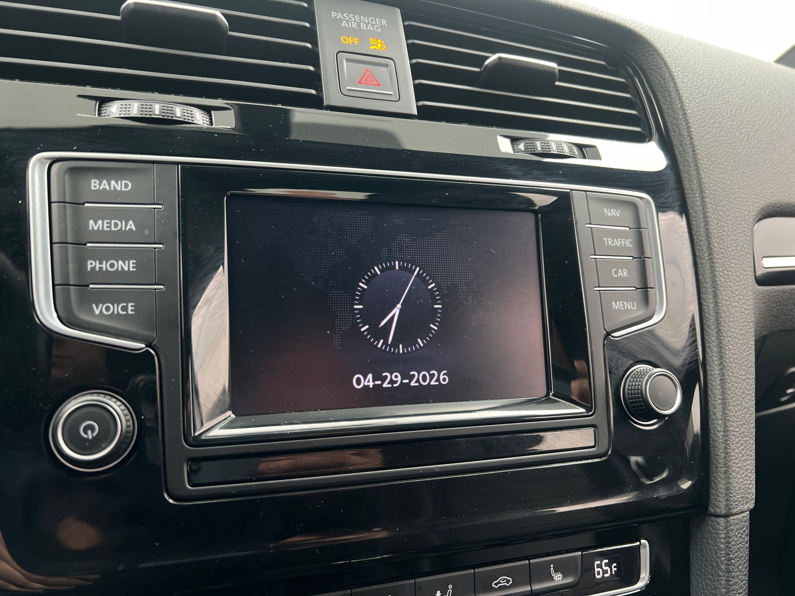 Thumbnail: 2015 Volkswagen Golf - 3