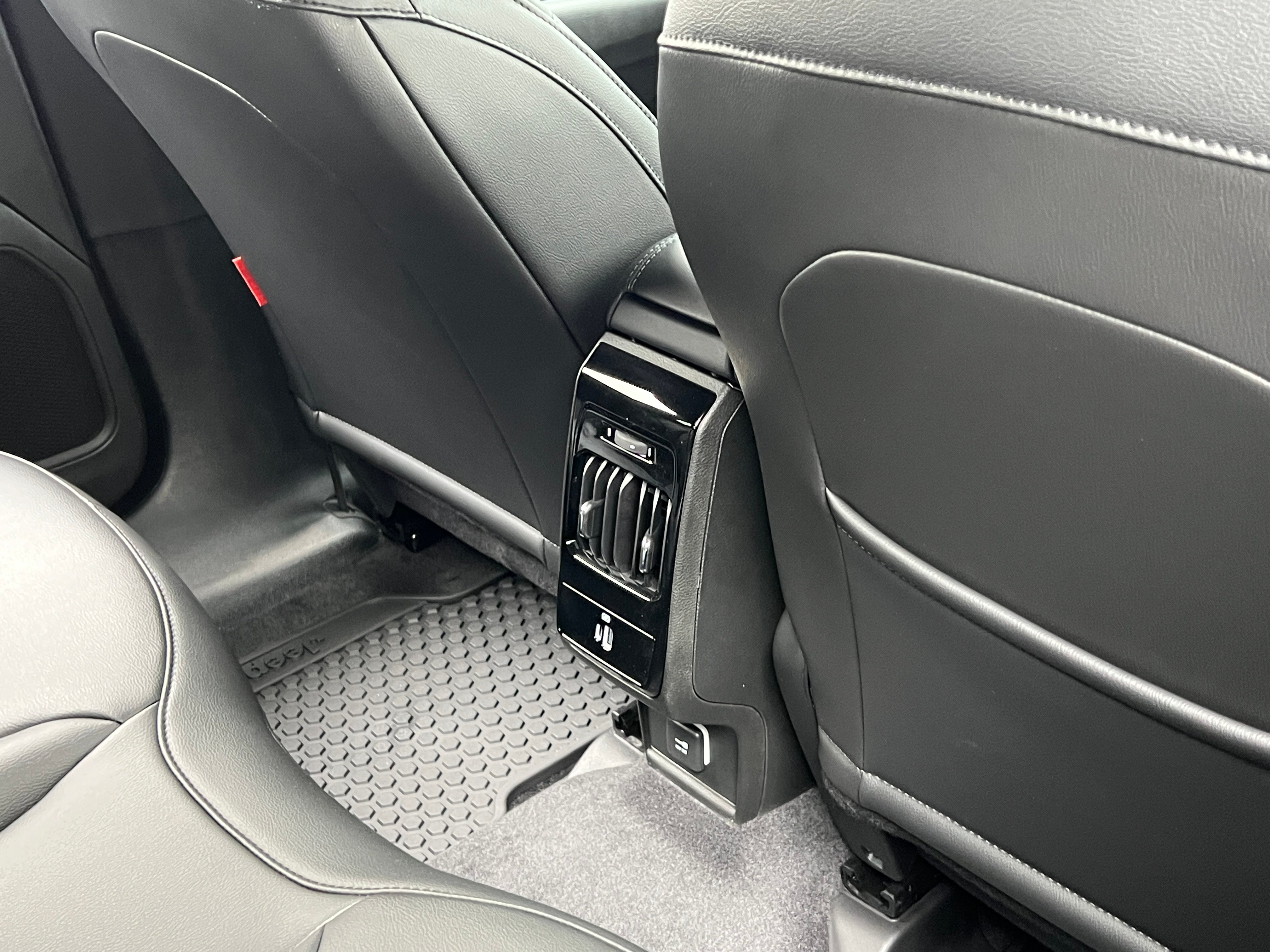 2026 Jeep Compass Trailhawk 4X4's photo