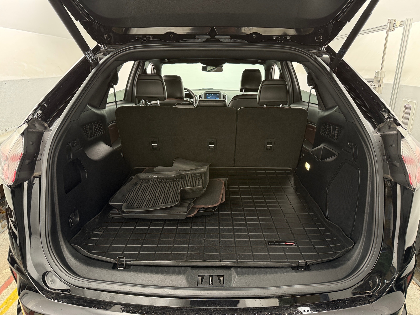 Thumbnail: 2021 Ford Edge - 6