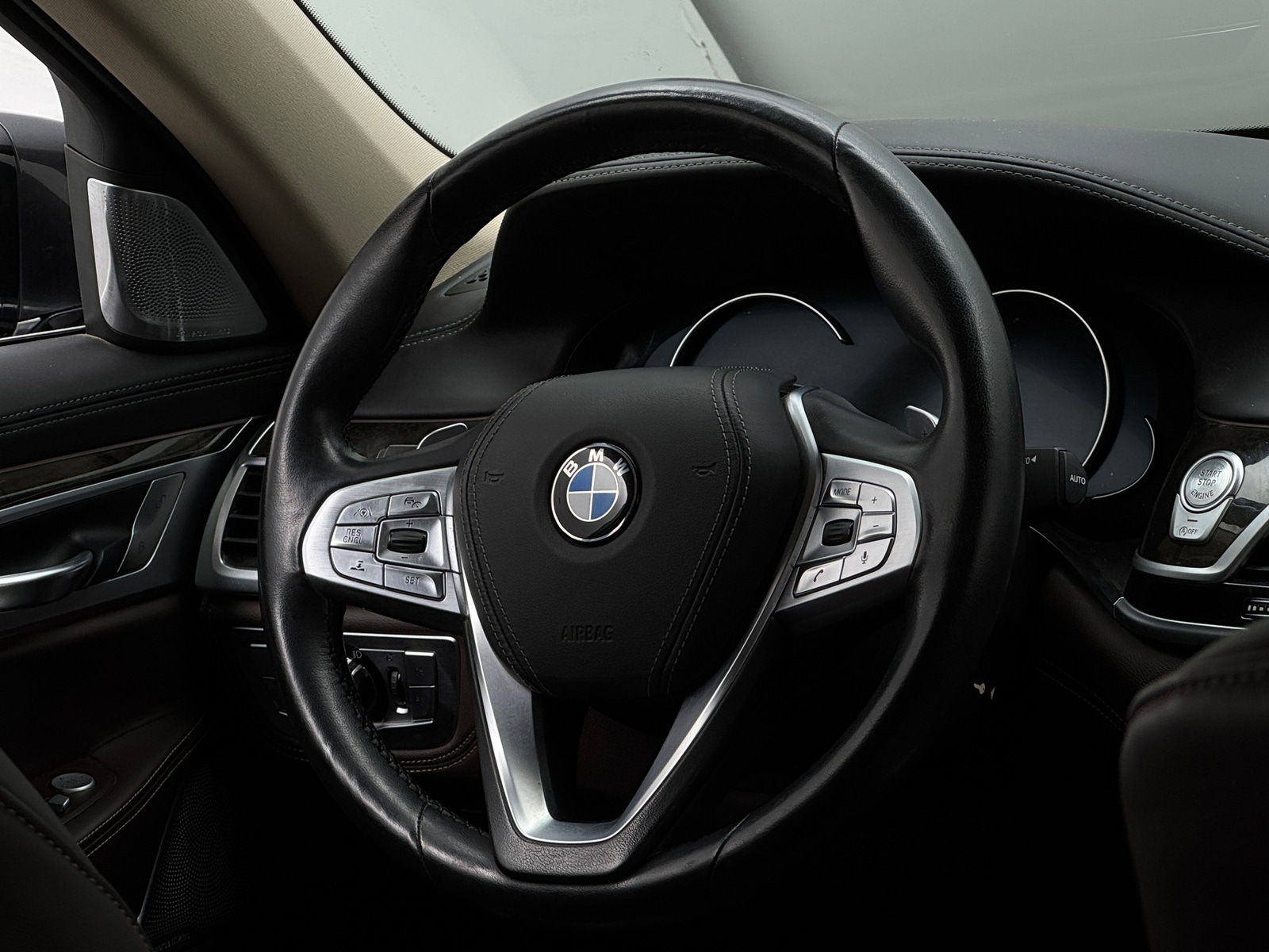 Thumbnail: 2017 BMW 7 Series - 4
