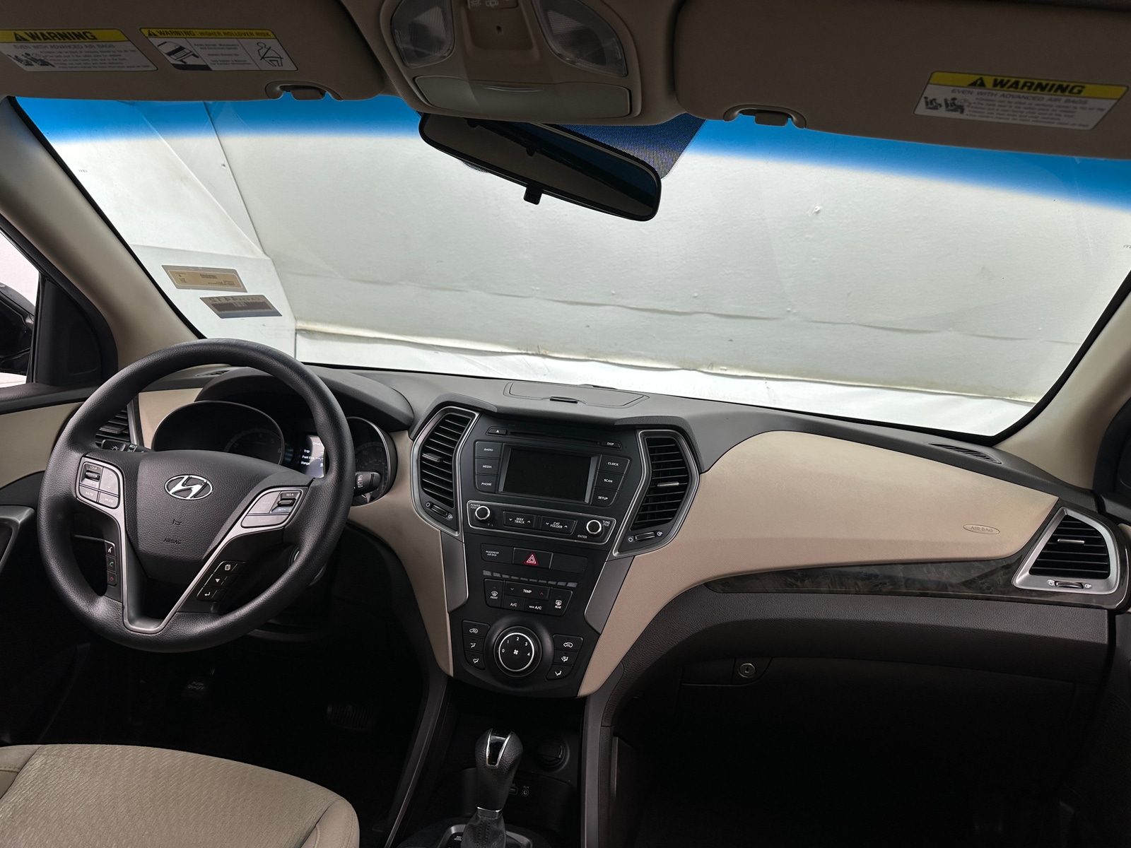 Thumbnail: 2017 Hyundai Santa Fe - 3