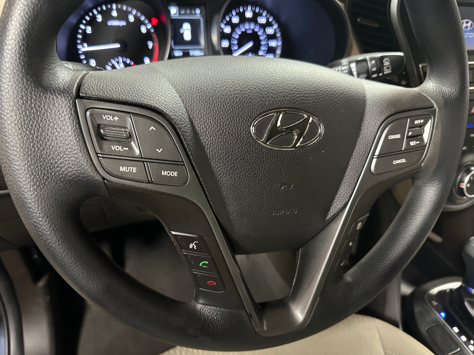 Thumbnail: 2017 Hyundai Santa Fe - 5