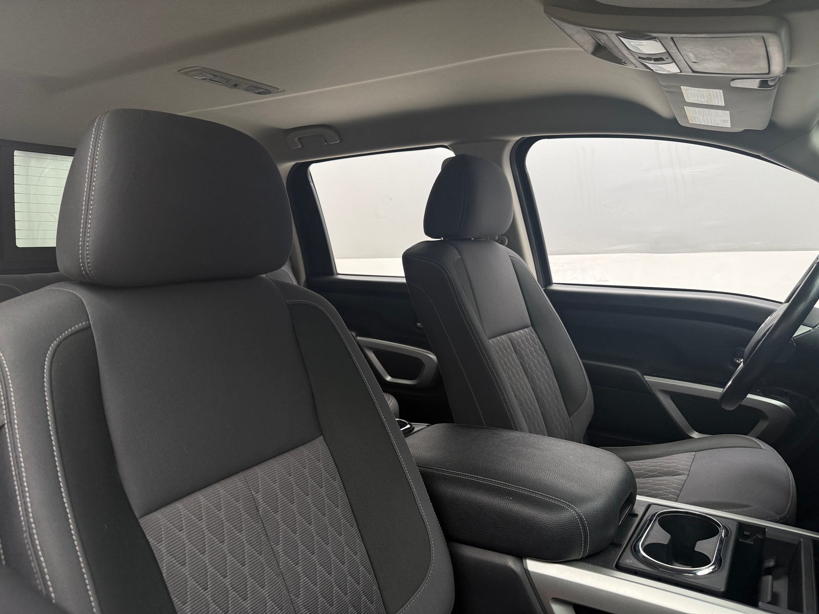 Thumbnail: 2021 Nissan Titan - 2
