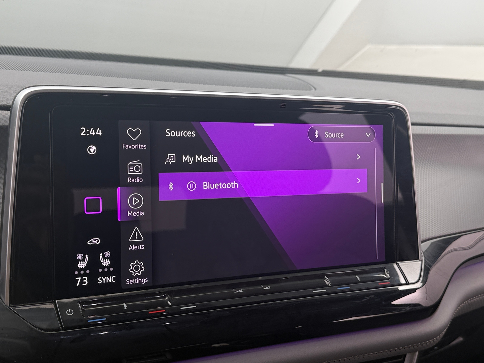 Thumbnail: 2024 Volkswagen Atlas - 3