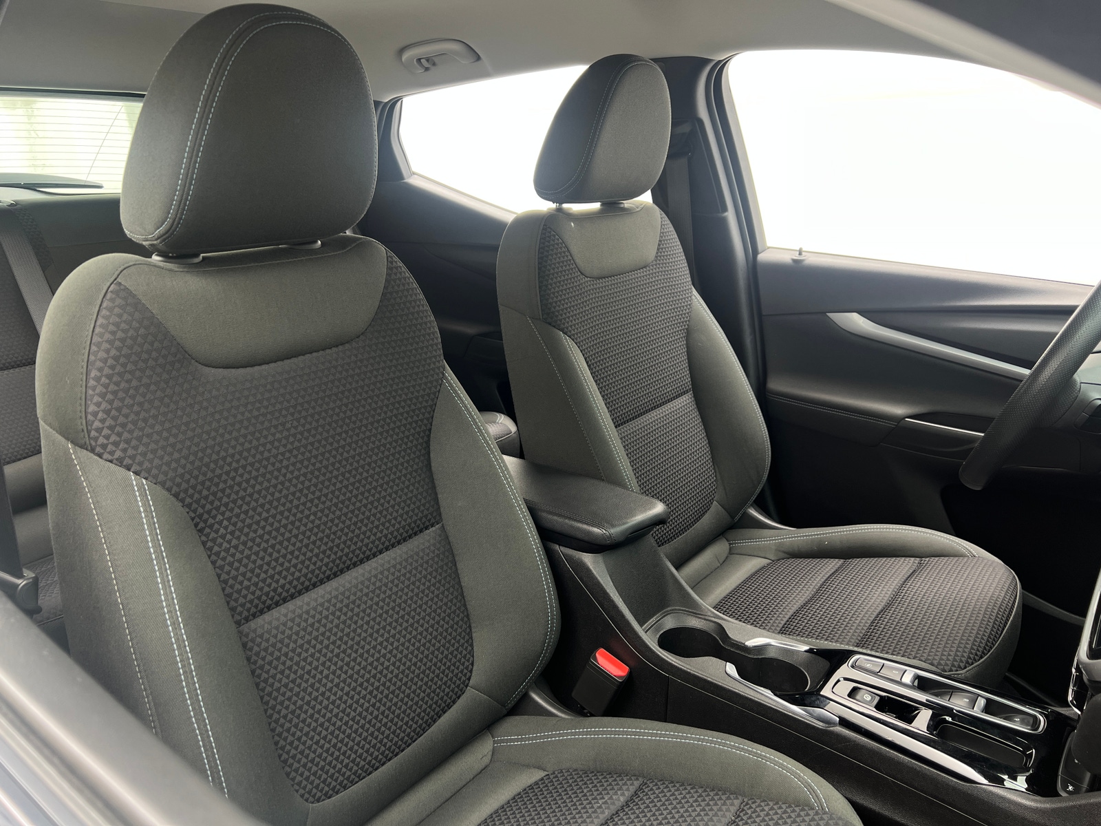 Thumbnail: 2023 Chevrolet Bolt EUV - 2