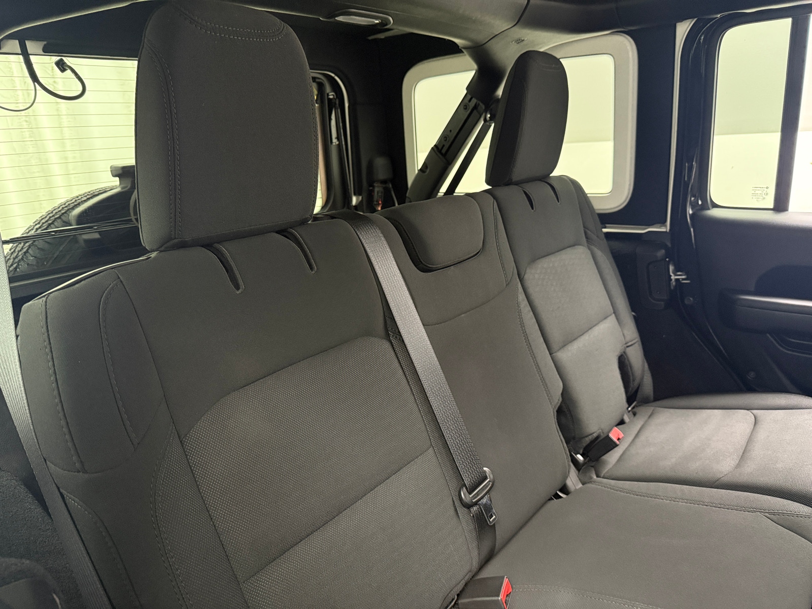 Thumbnail: 2019 Jeep Wrangler - 6