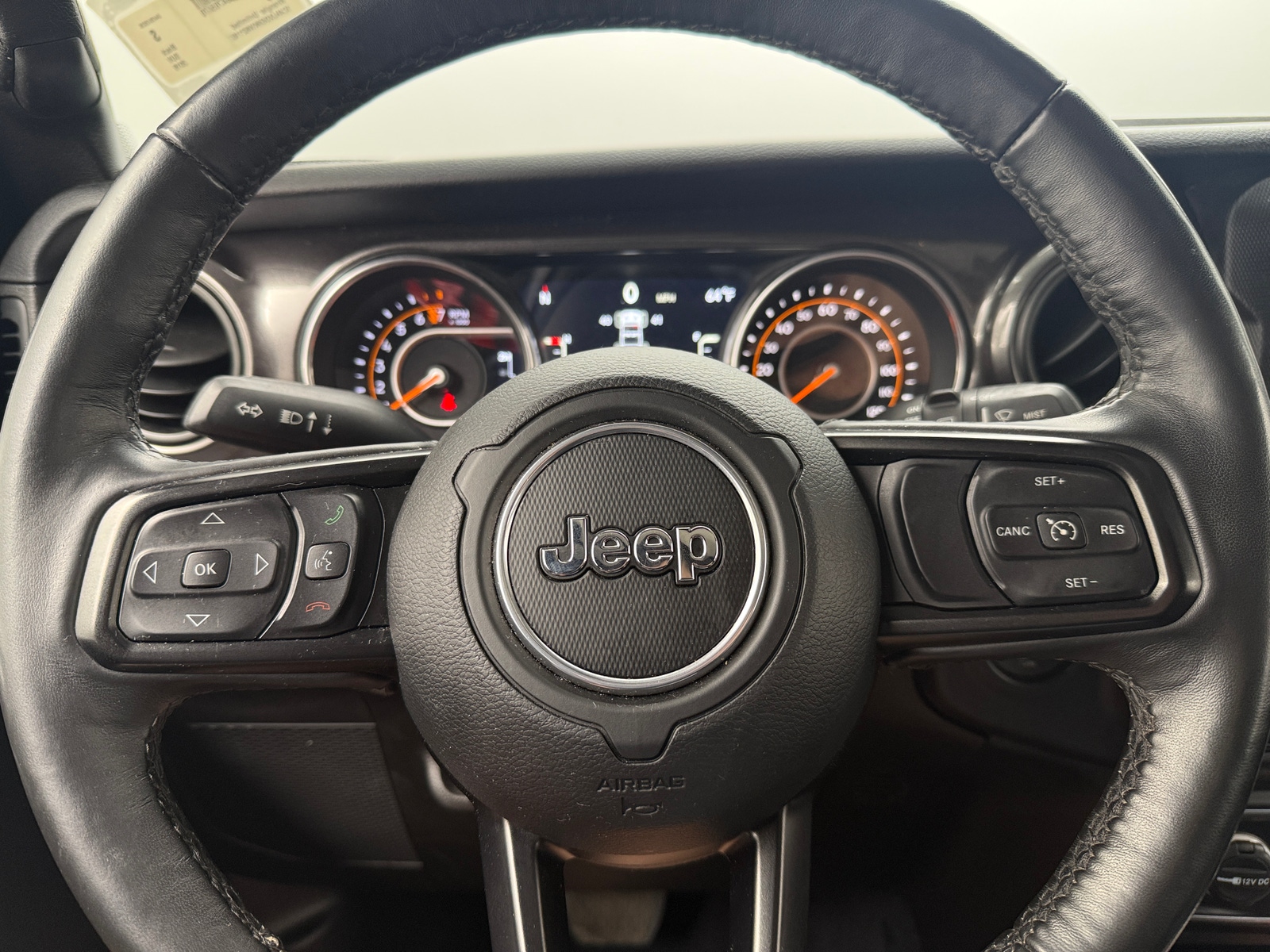 Thumbnail: 2019 Jeep Wrangler - 5