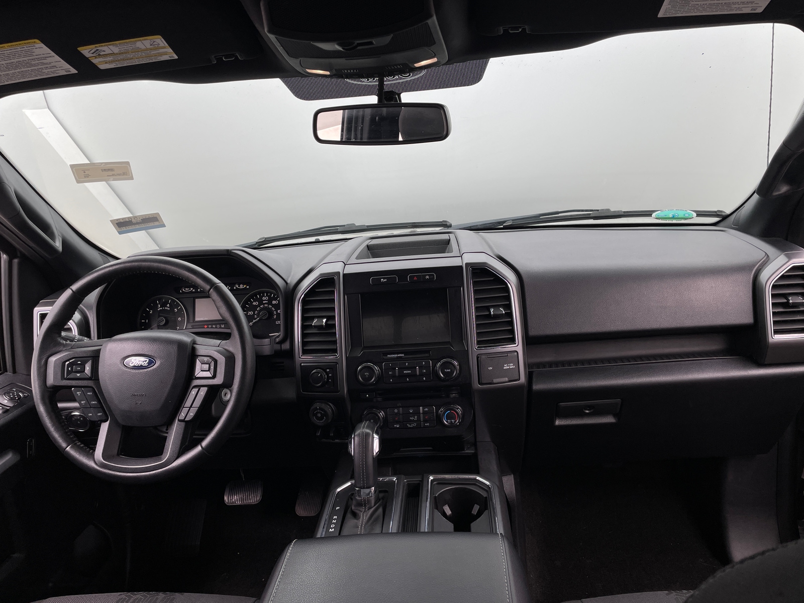 Thumbnail: 2018 Ford Econoline - 3