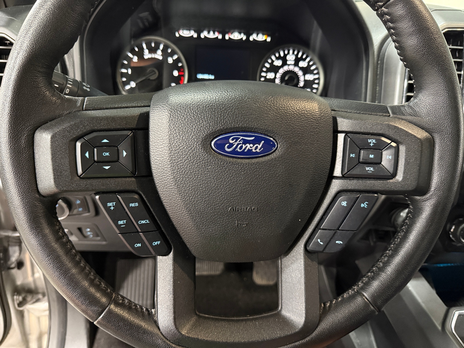 Thumbnail: 2018 Ford Econoline - 5