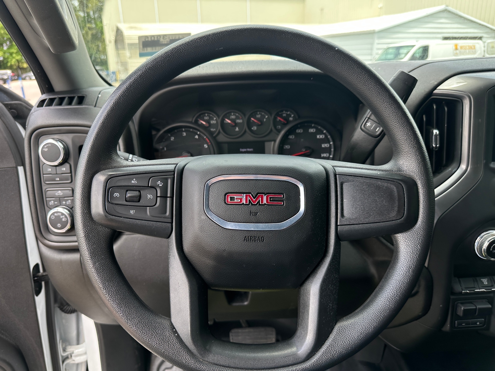 Thumbnail: 2024 GMC Sierra 2500 - 4
