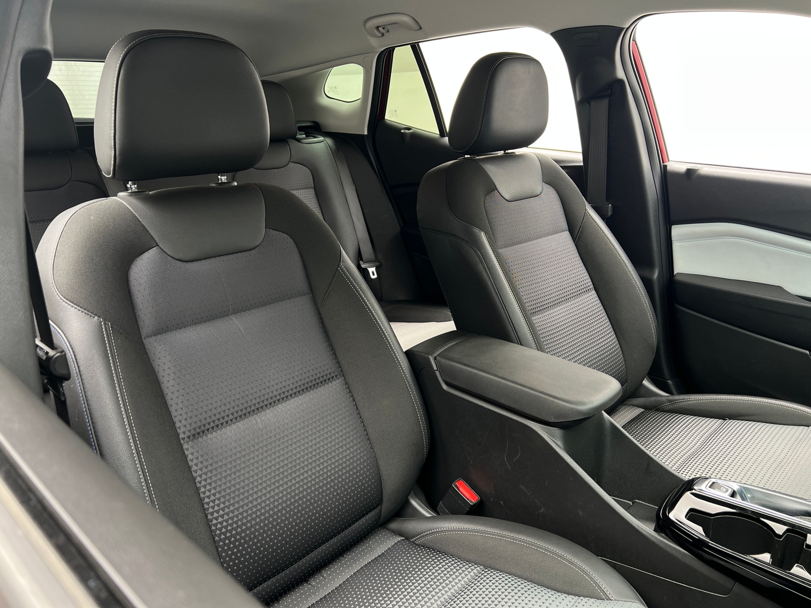 Thumbnail: 2025 Chevrolet Trax - 2