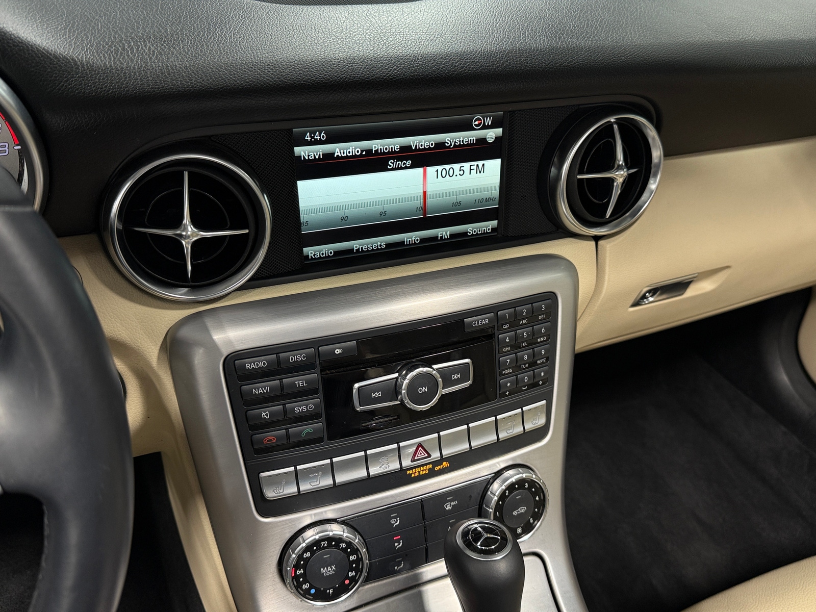 Thumbnail: 2014 Mercedes-Benz SLK - 3