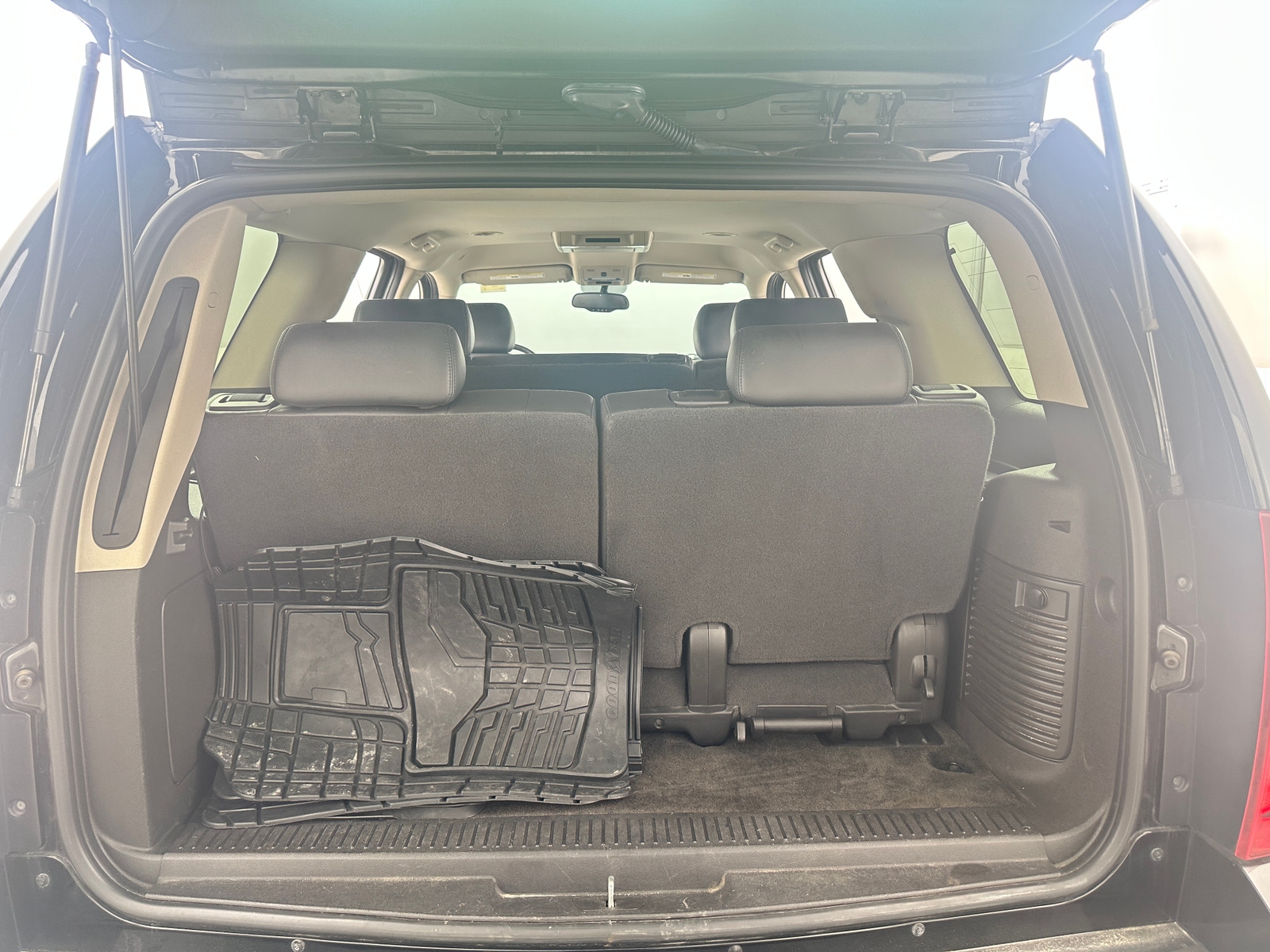 Thumbnail: 2010 Chevrolet Tahoe - 6