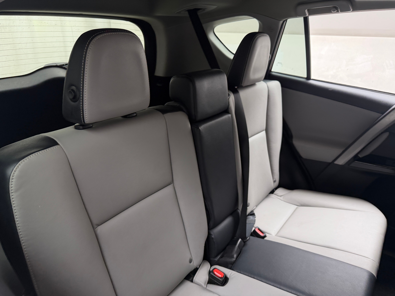 Thumbnail: 2018 Toyota RAV4 - 5
