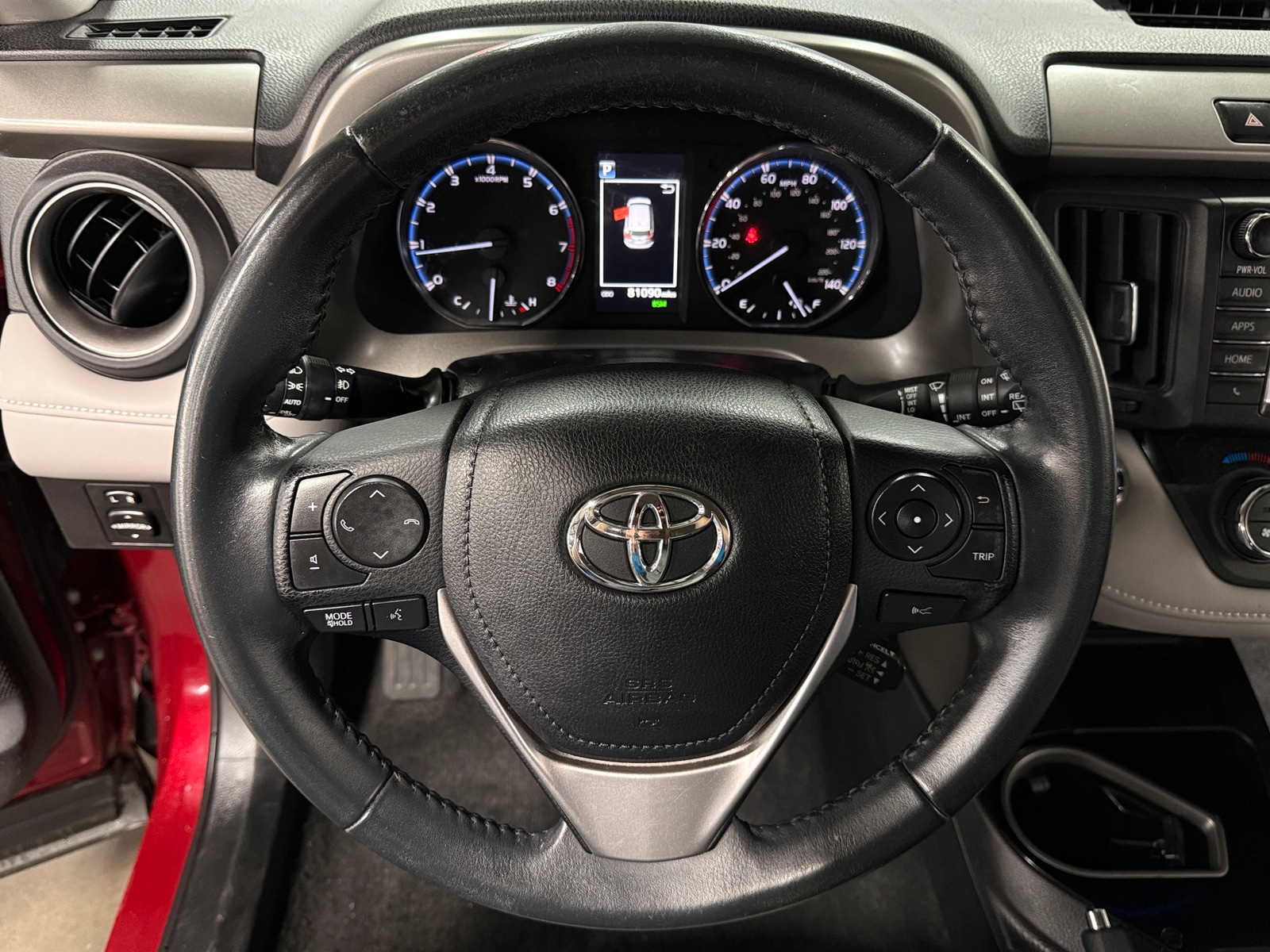 Thumbnail: 2018 Toyota RAV4 - 4