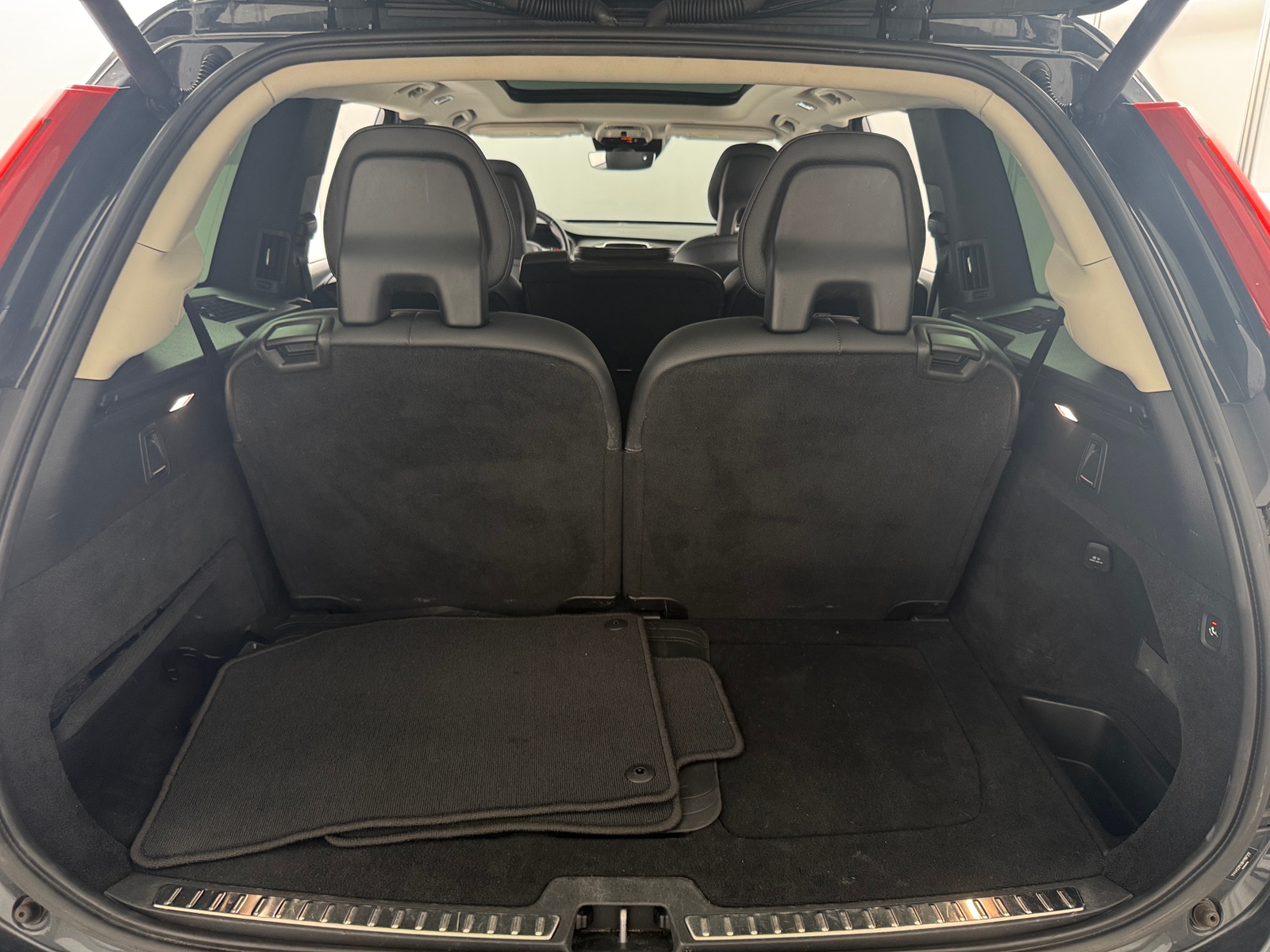 Thumbnail: 2017 Volvo XC90 - 6