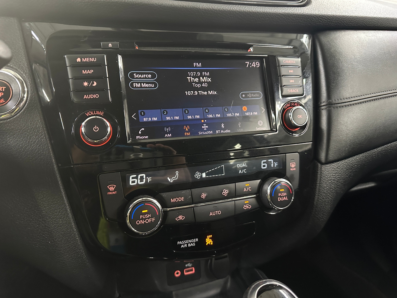 Thumbnail: 2020 Nissan Rogue - 3