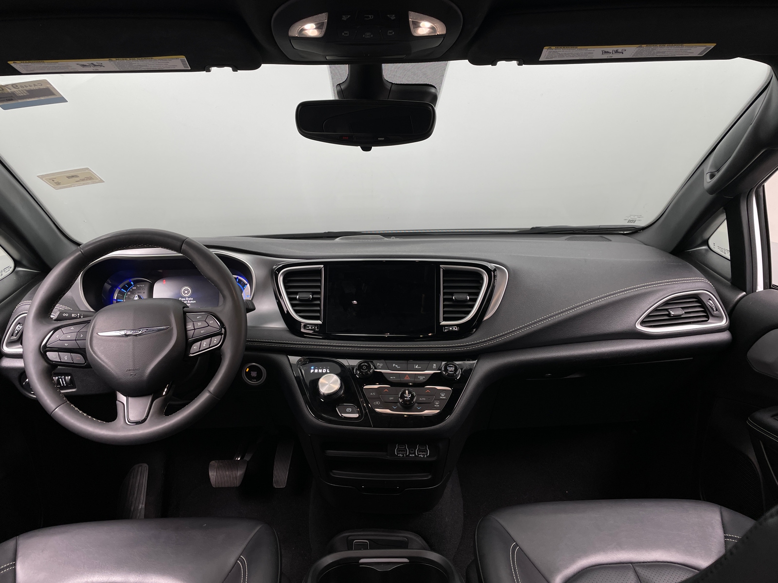 Thumbnail: 2024 Chrysler Pacifica - 2