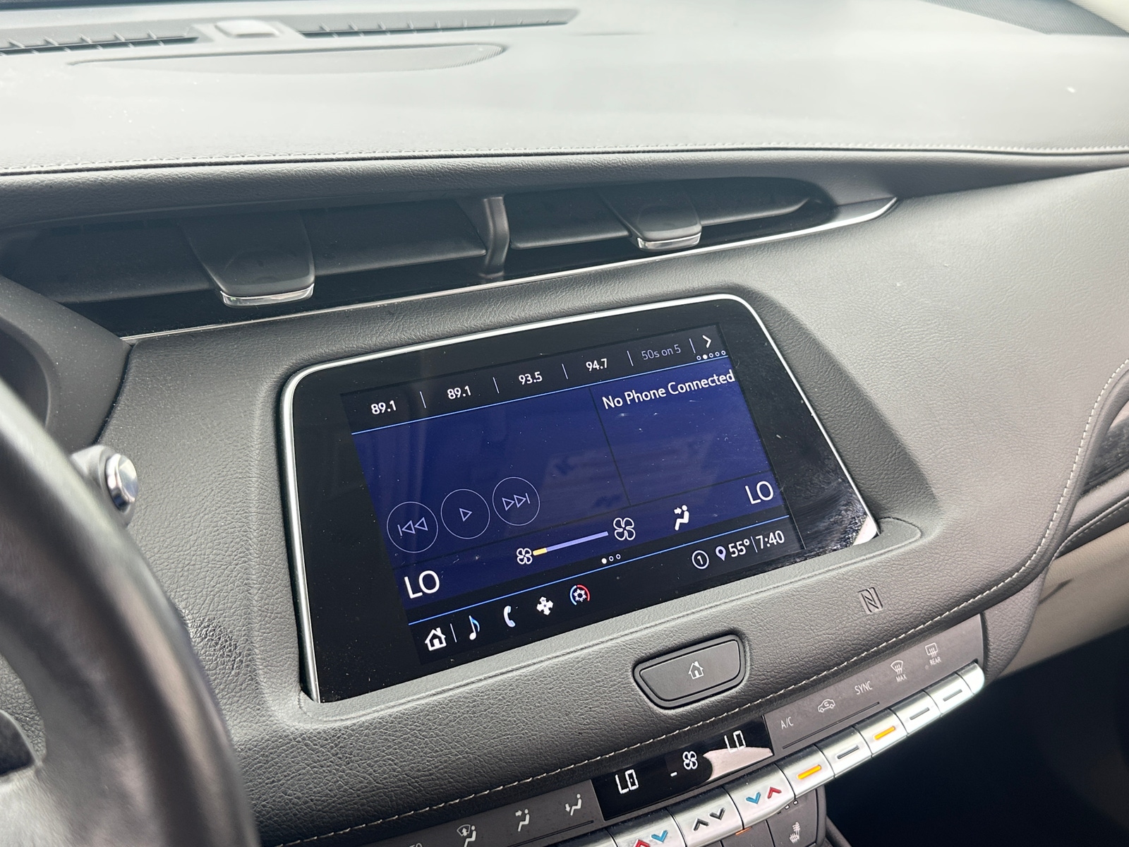 Thumbnail: 2020 Cadillac XT4 - 3