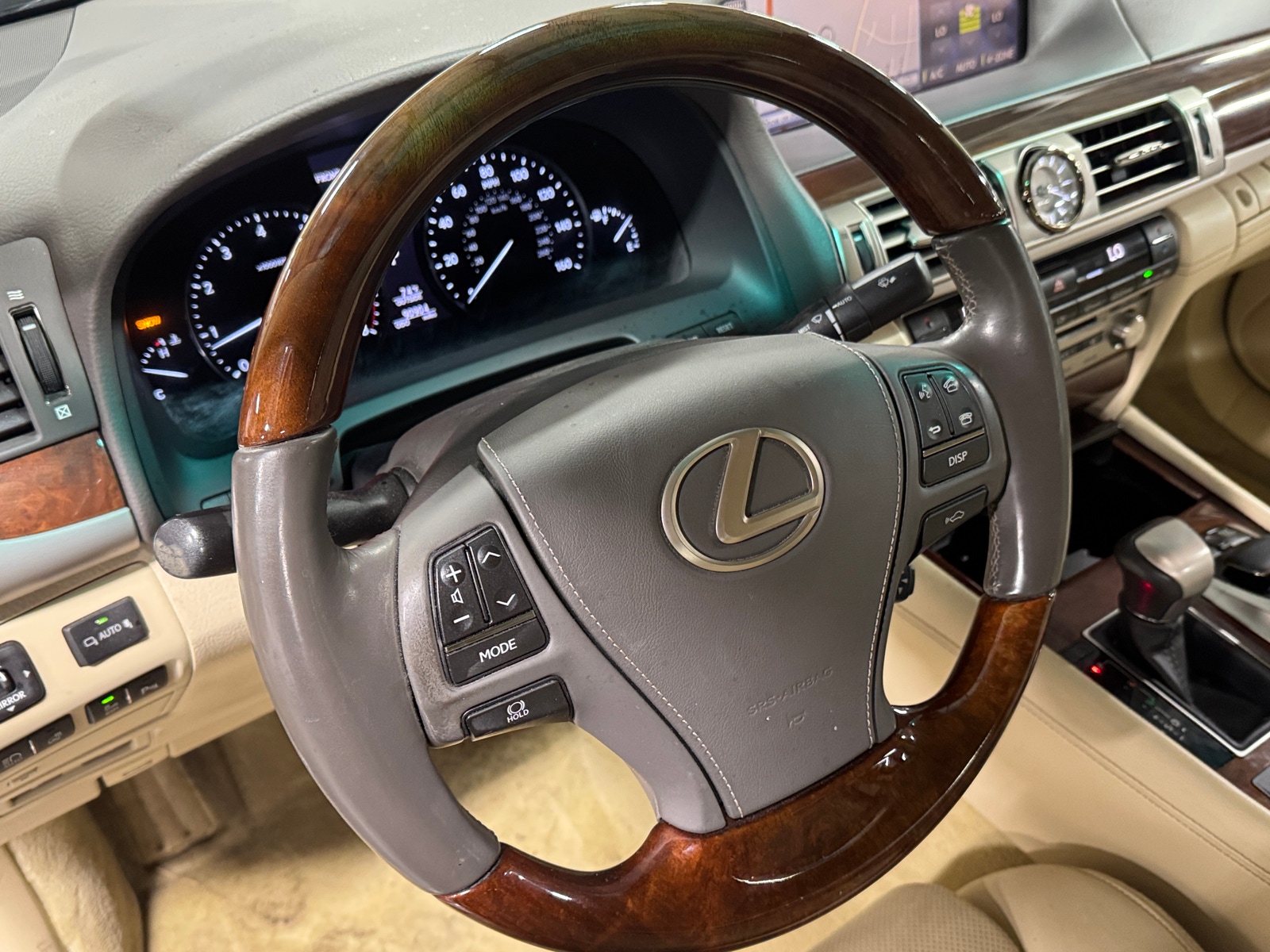 Thumbnail: 2013 Lexus LS - 4