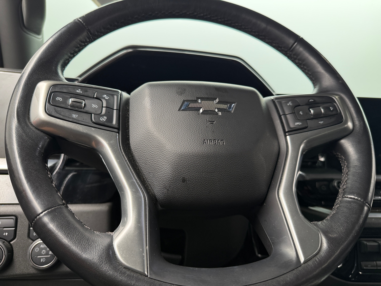 Thumbnail: 2022 Chevrolet Silverado 1500 - 5