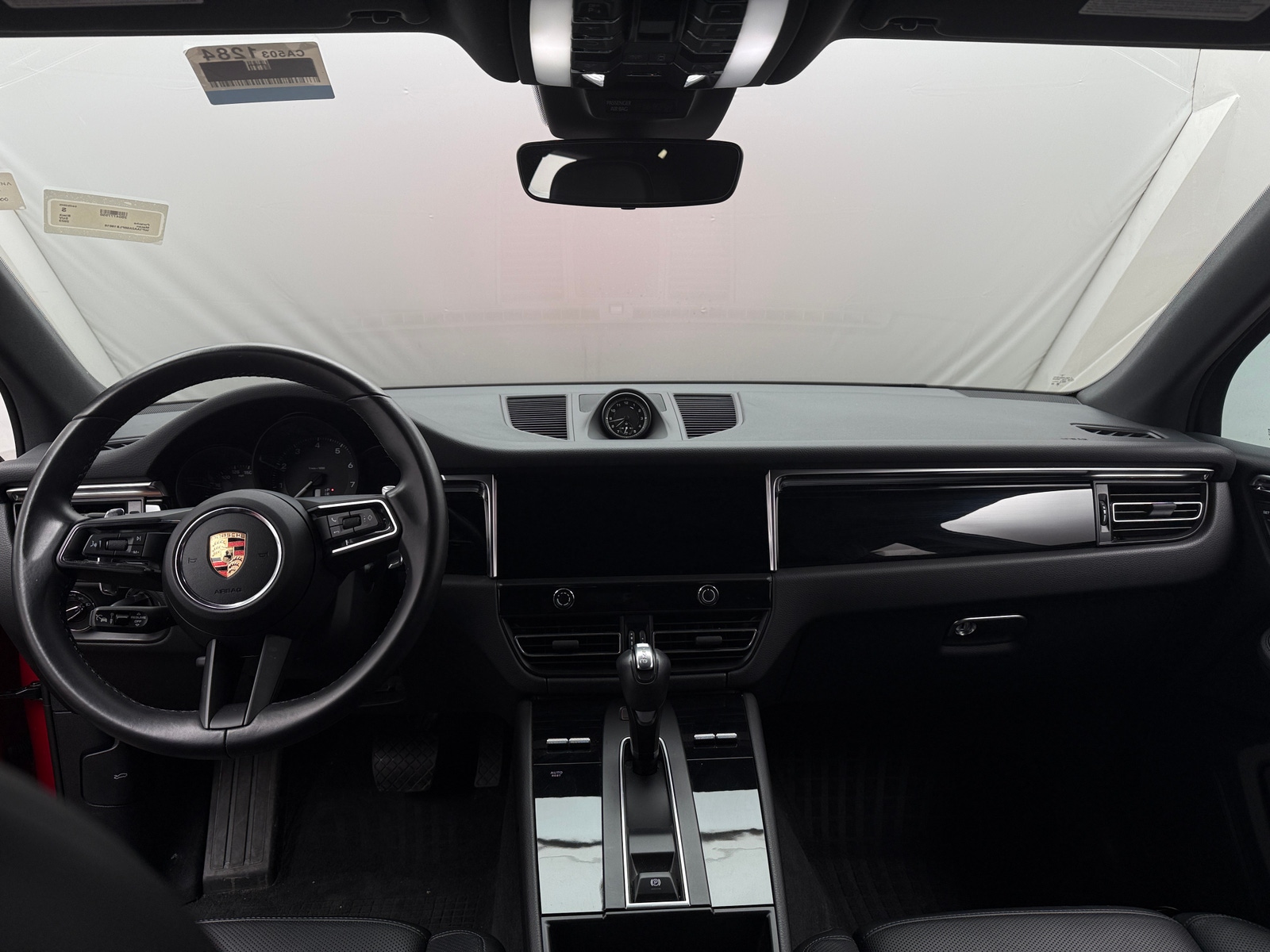 Thumbnail: 2023 Porsche Macan - 2