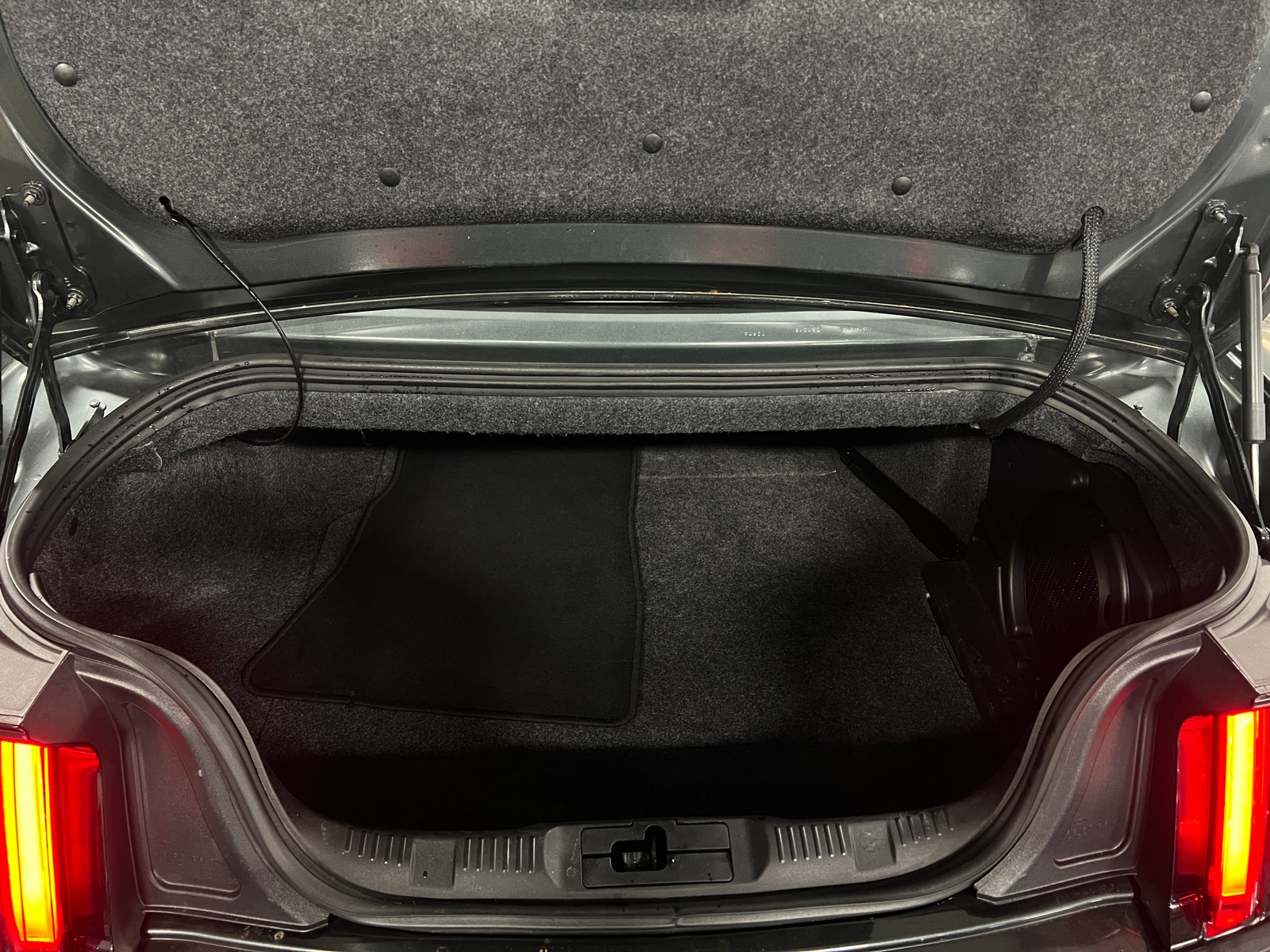Thumbnail: 2015 Ford Mustang - 6