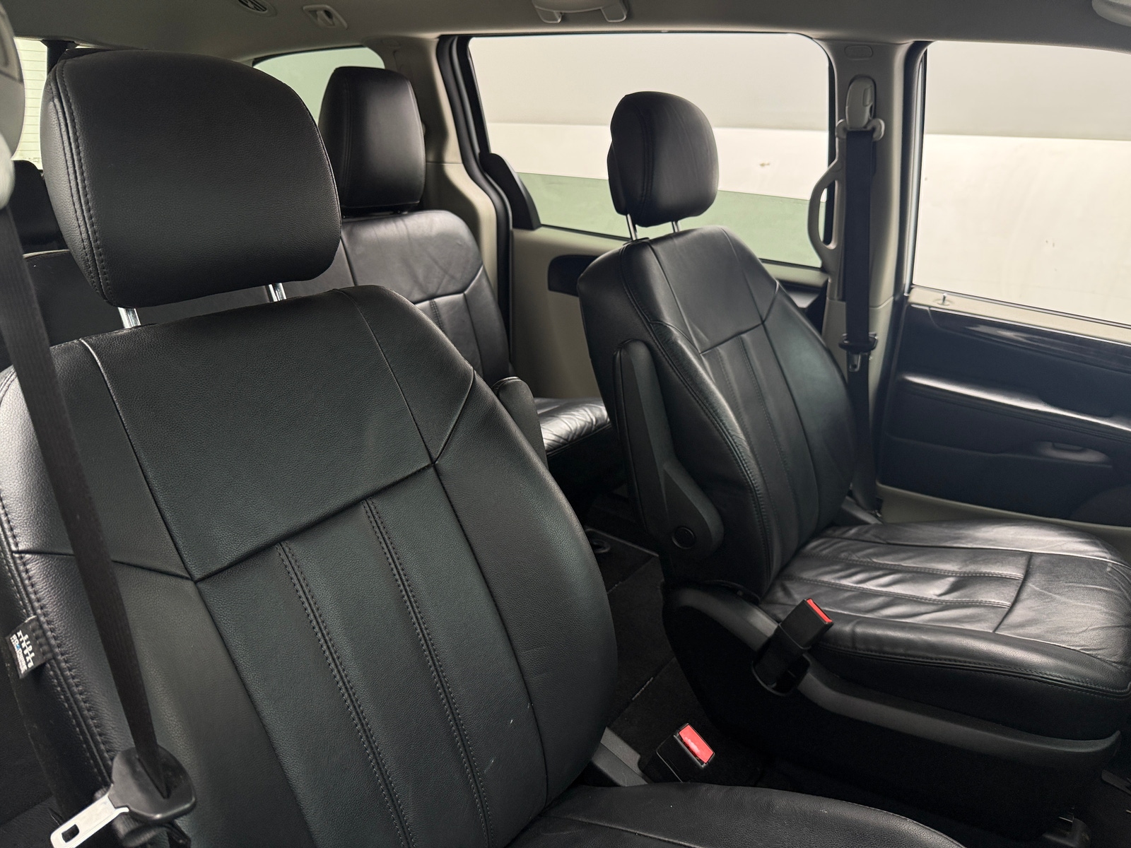 Thumbnail: 2019 Dodge Grand Caravan - 2
