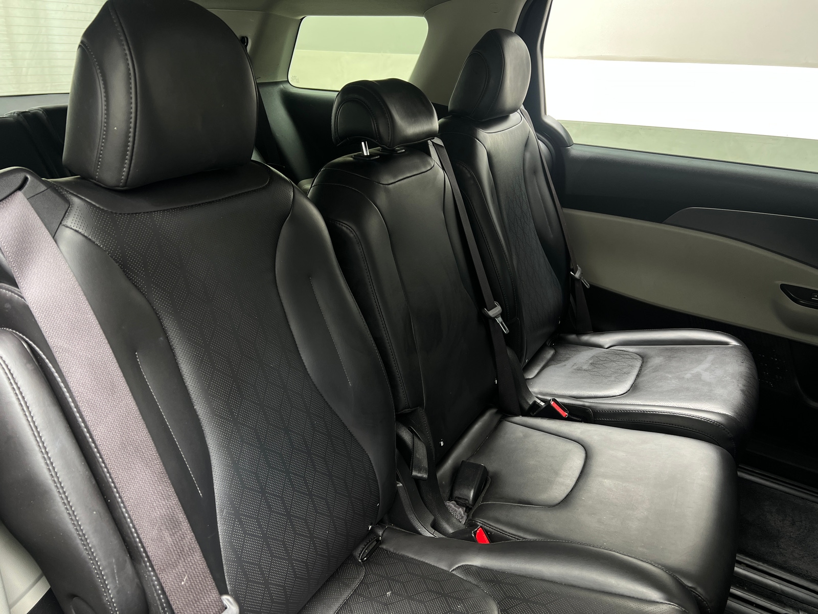 Thumbnail: 2022 Kia Carnival - 6