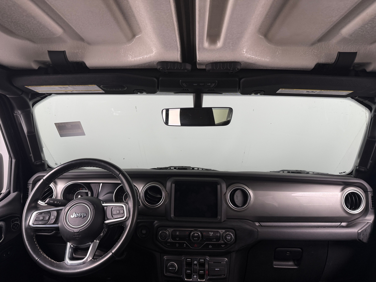 Thumbnail: 2022 Jeep Wrangler - 3
