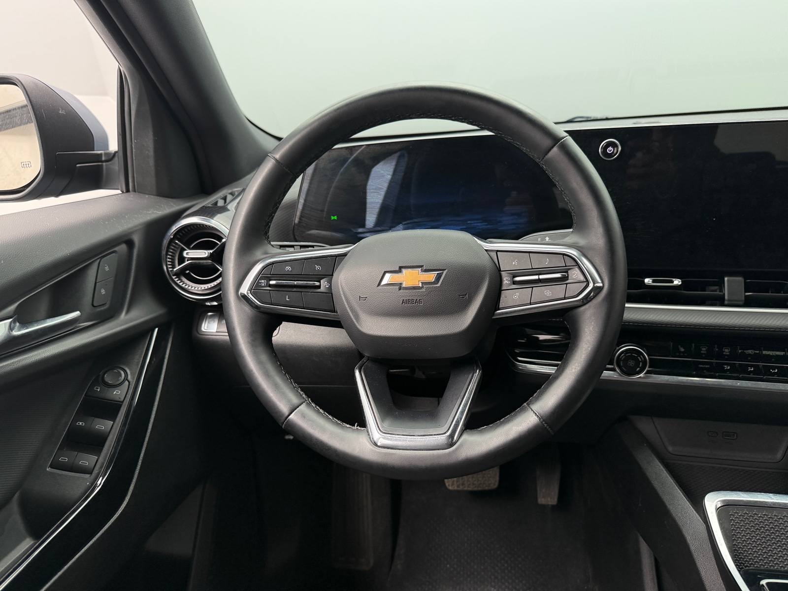 Thumbnail: 2025 Chevrolet Equinox - 5