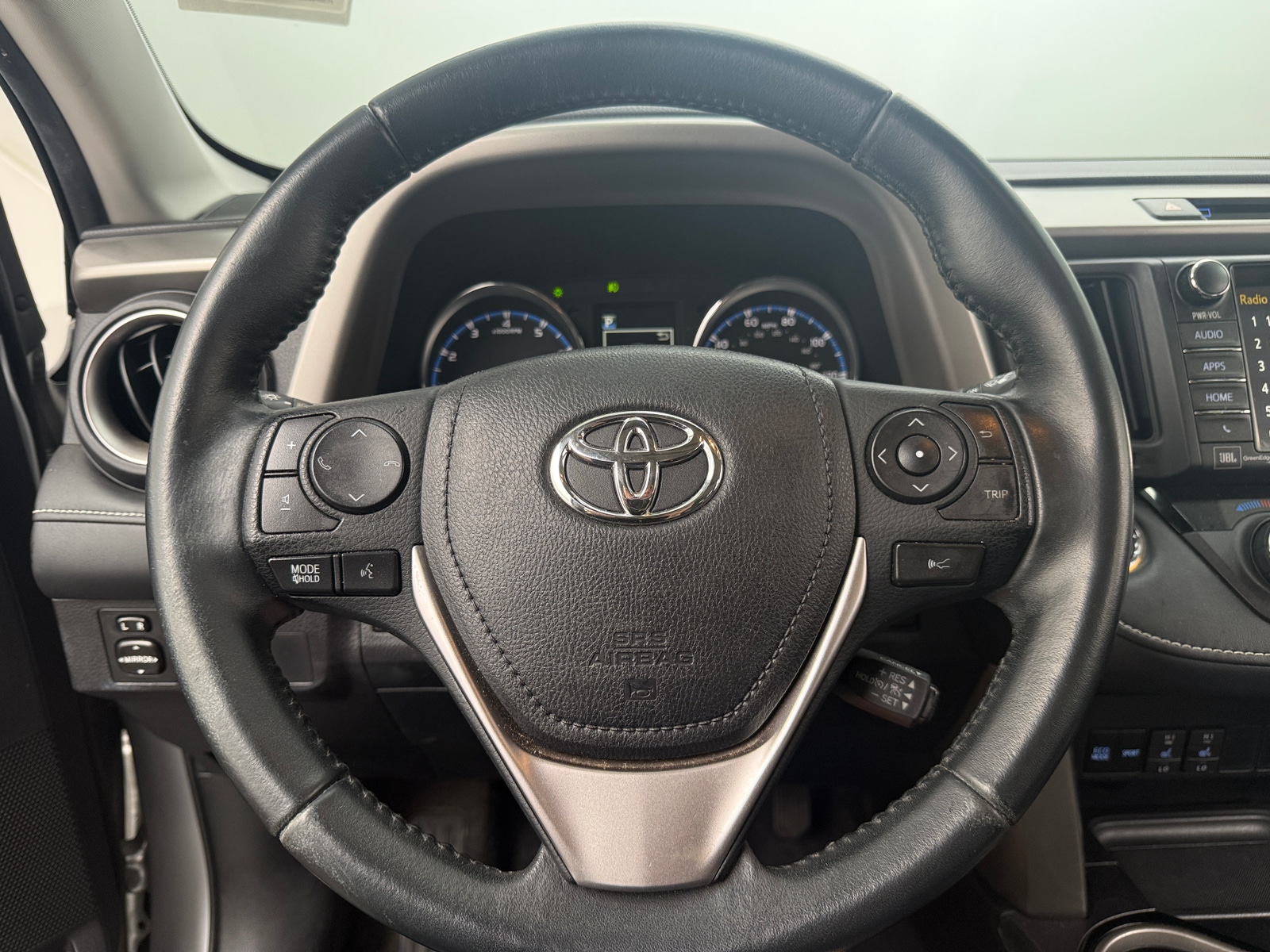 Thumbnail: 2016 Toyota RAV4 - 4