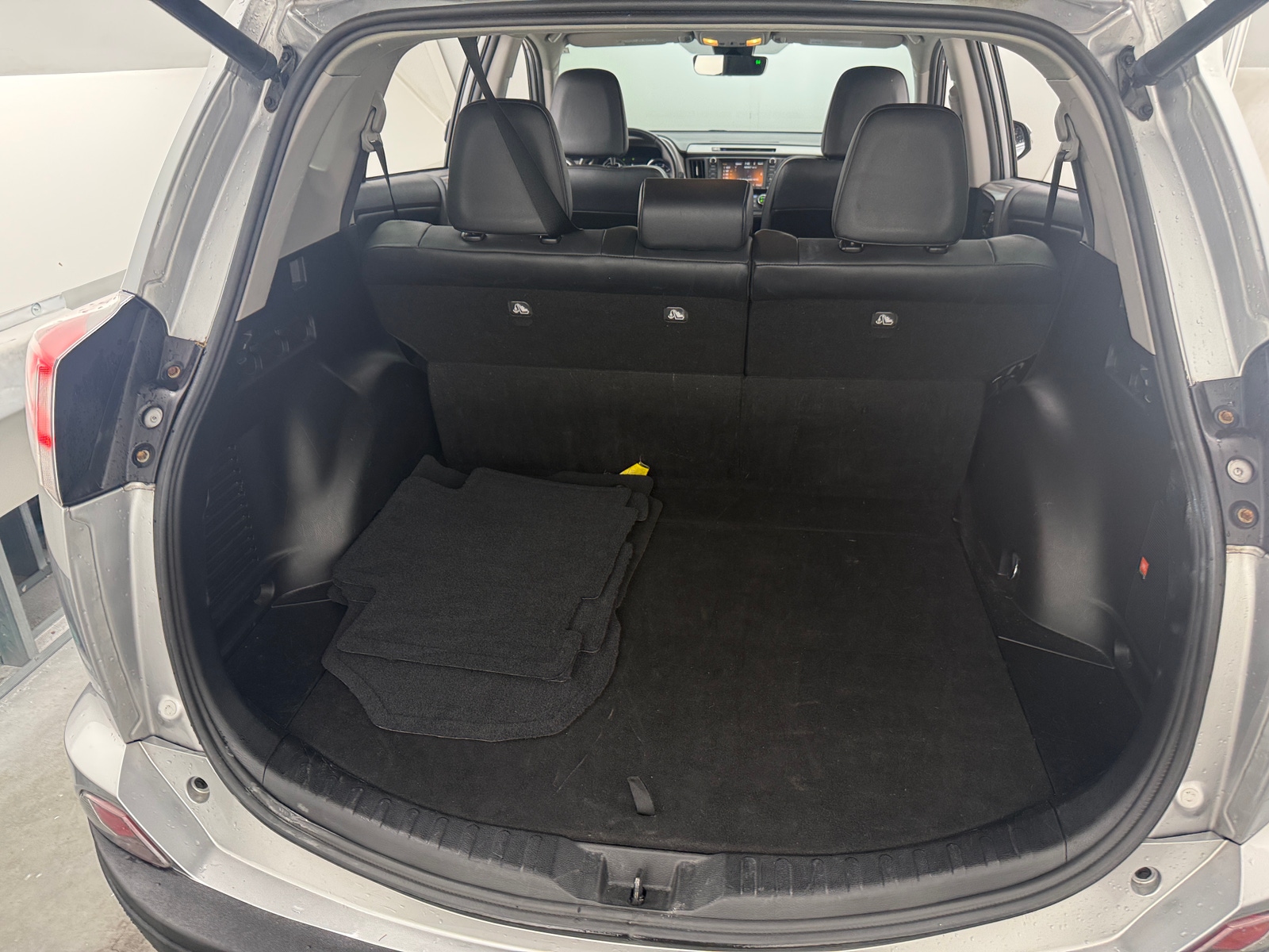 Thumbnail: 2016 Toyota RAV4 - 6