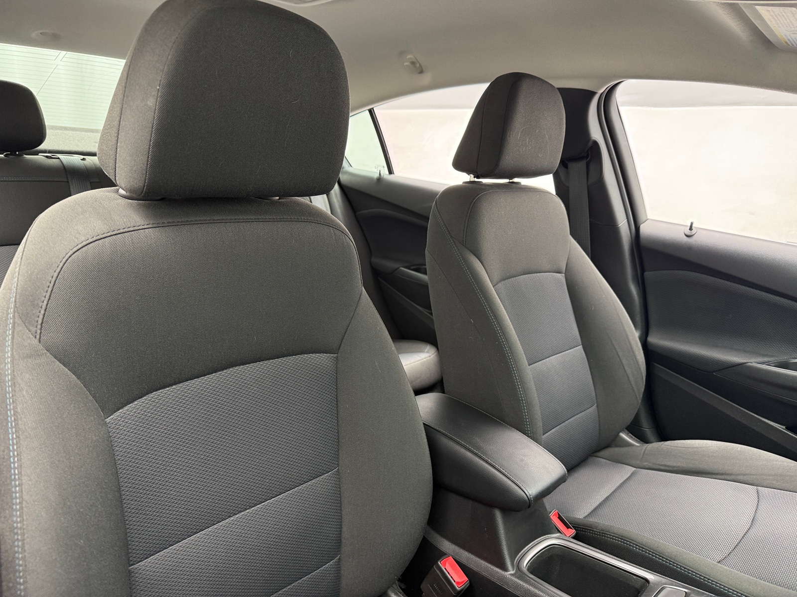 Thumbnail: 2018 Chevrolet Cruze - 2