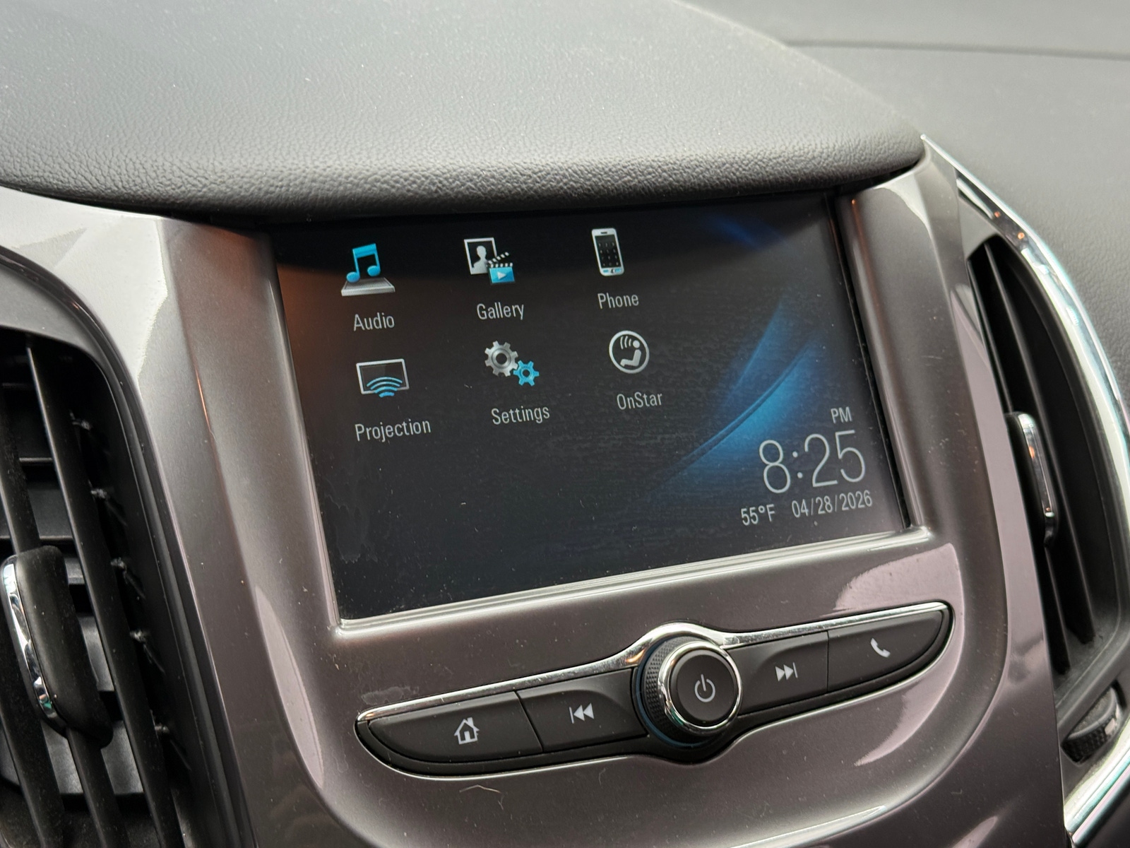 Thumbnail: 2018 Chevrolet Cruze - 4