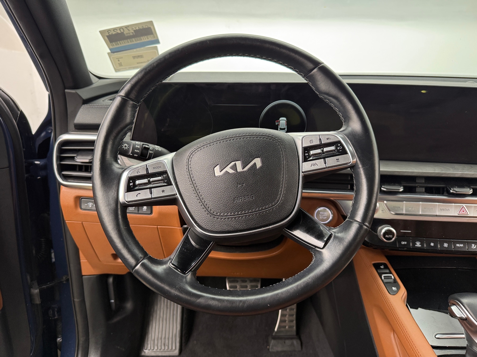 Thumbnail: 2023 Kia Telluride - 4