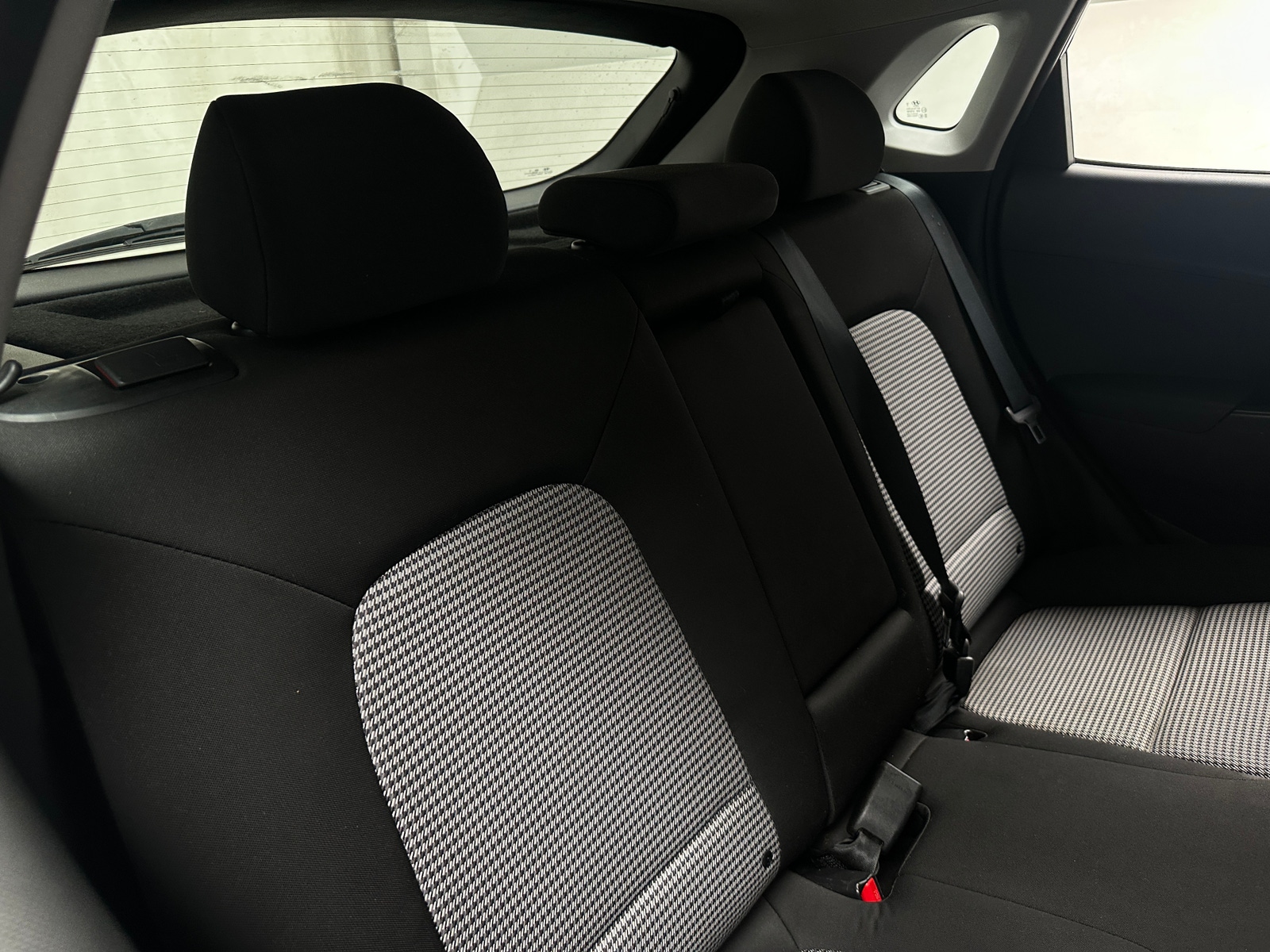 Thumbnail: 2021 Hyundai Kona - 6