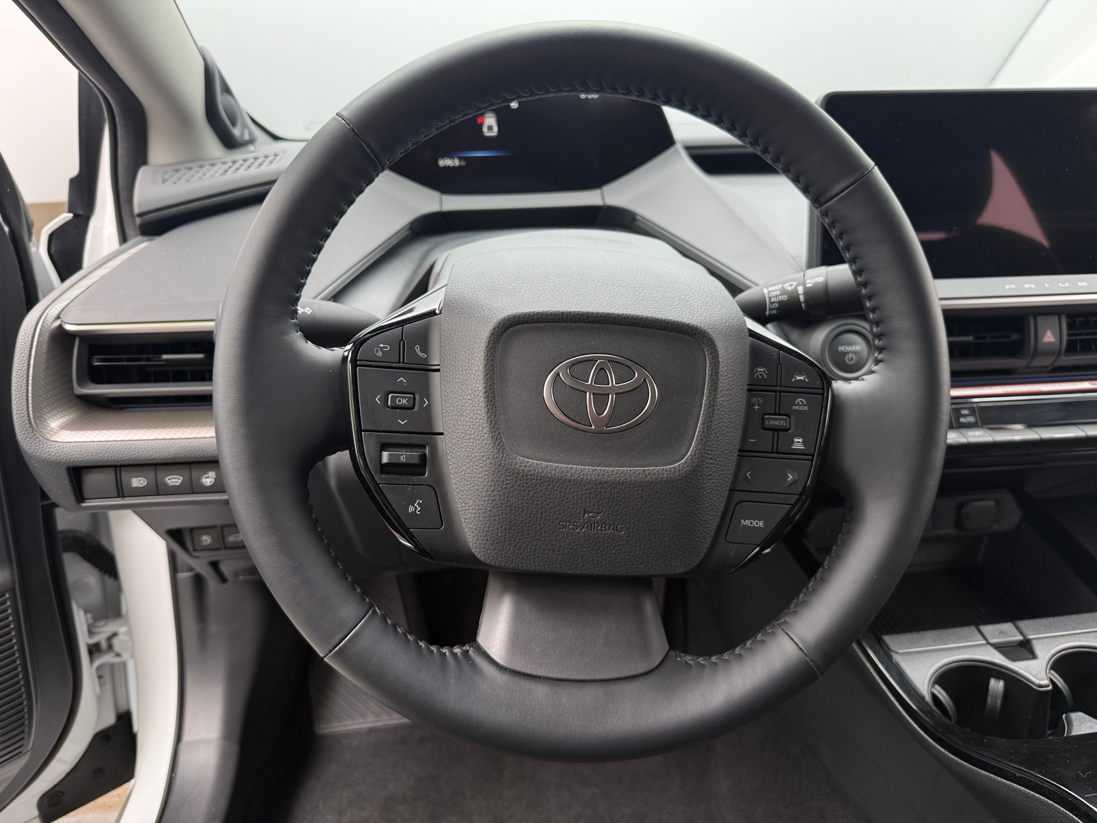 Thumbnail: 2024 Toyota Prius - 4