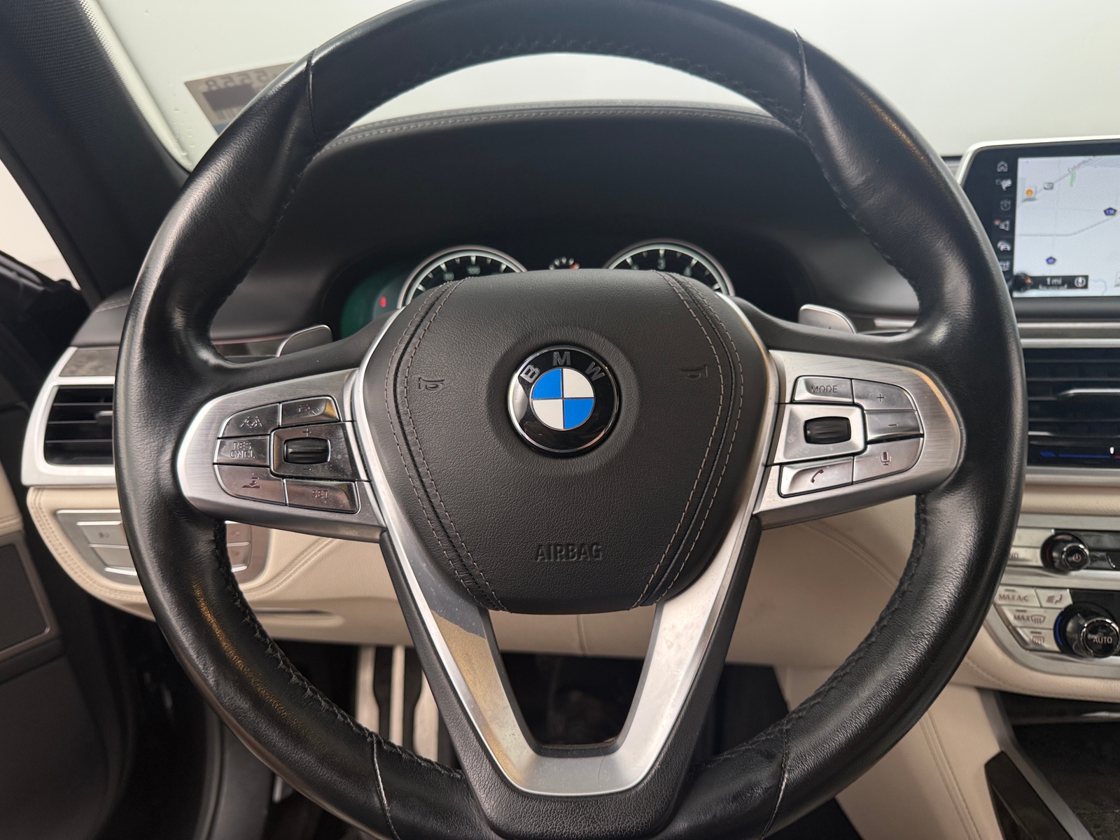 Thumbnail: 2017 BMW 7 Series - 4