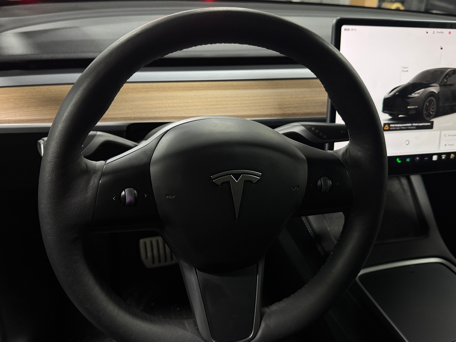 Thumbnail: 2023 Tesla Model Y - 4