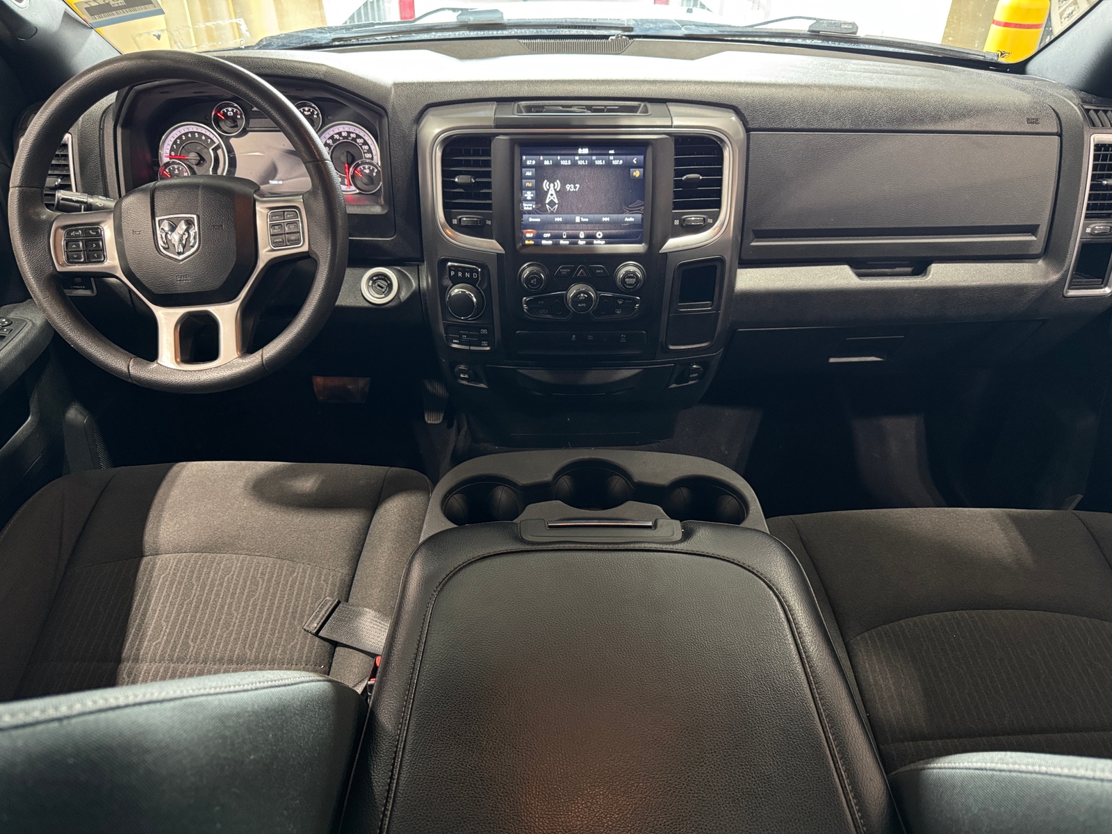 Thumbnail: 2021 RAM 1500 Classic - 3