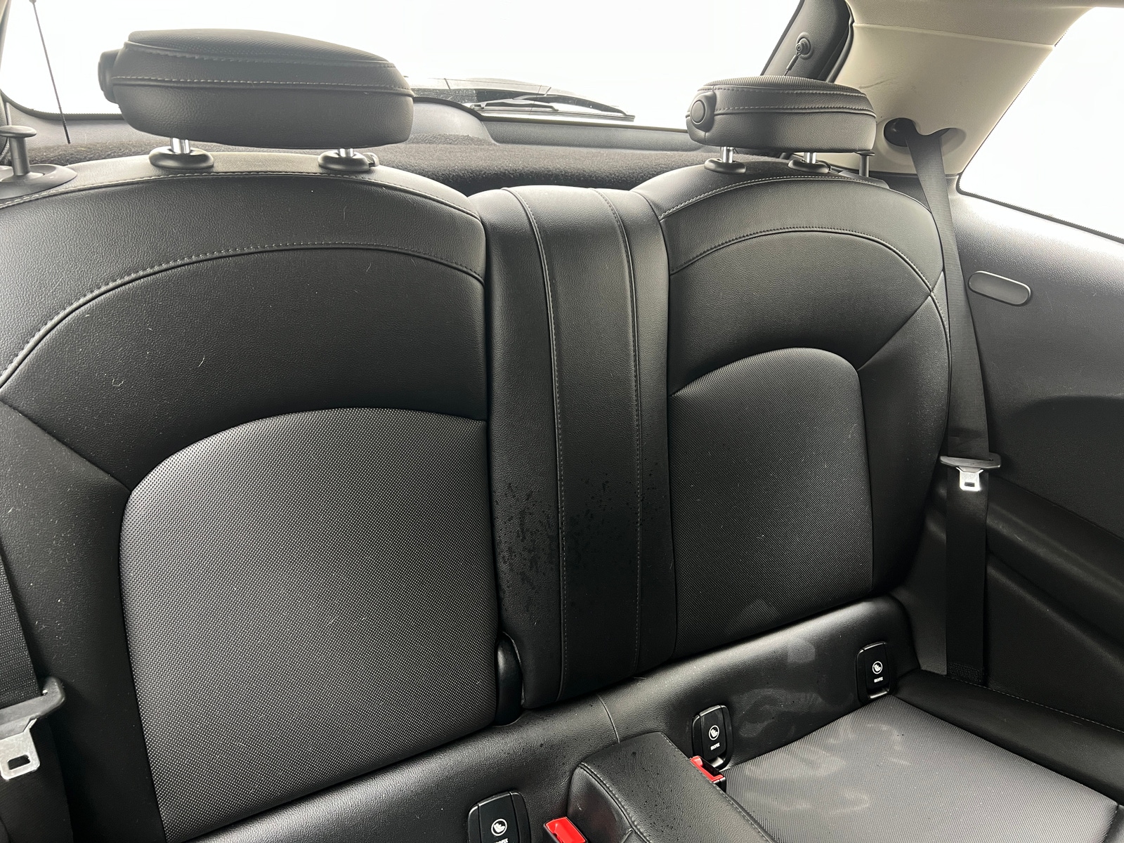 Thumbnail: 2017 MINI Cooper Hardtop - 5