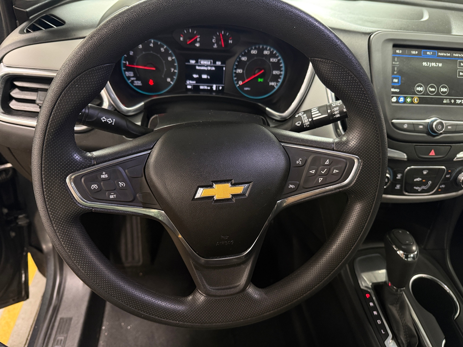 Thumbnail: 2019 Chevrolet Equinox - 5