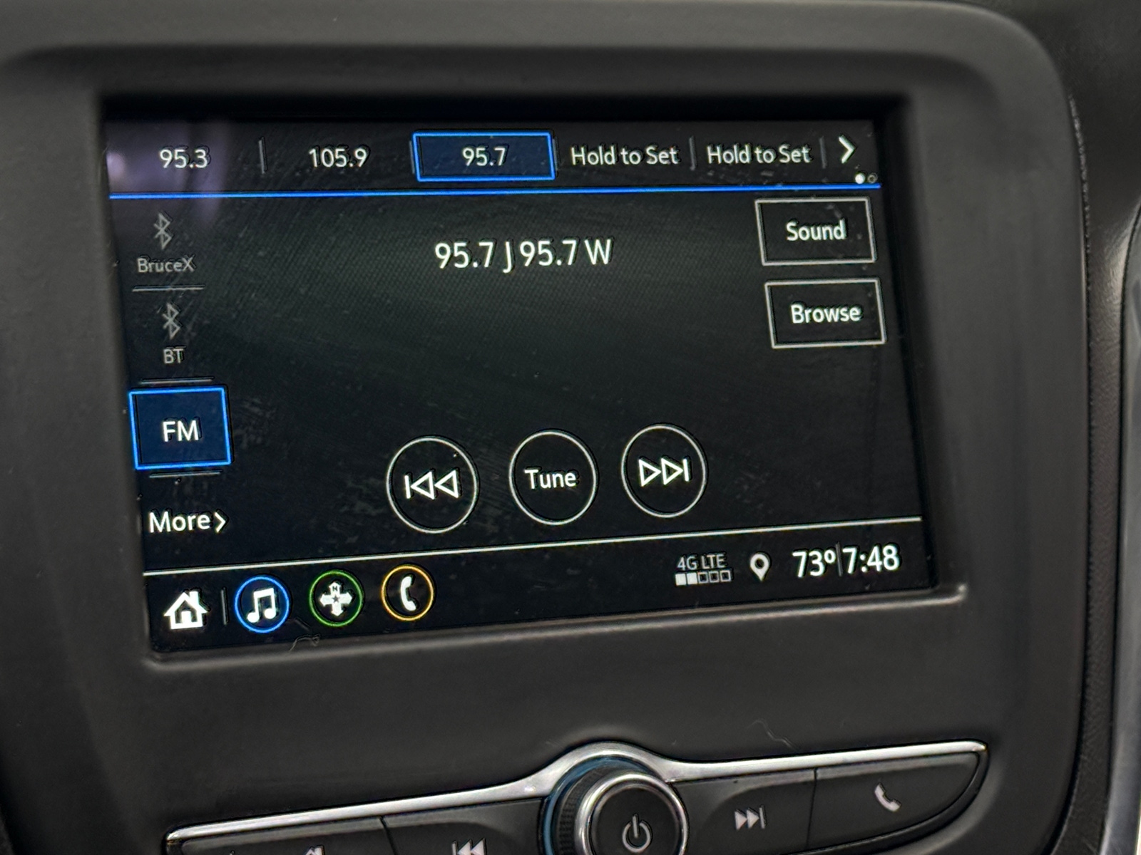 Thumbnail: 2019 Chevrolet Equinox - 4
