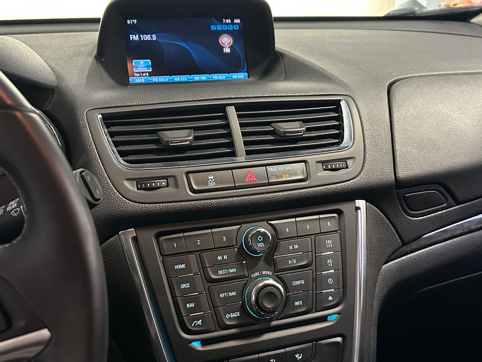 Thumbnail: 2016 Buick Encore - 3