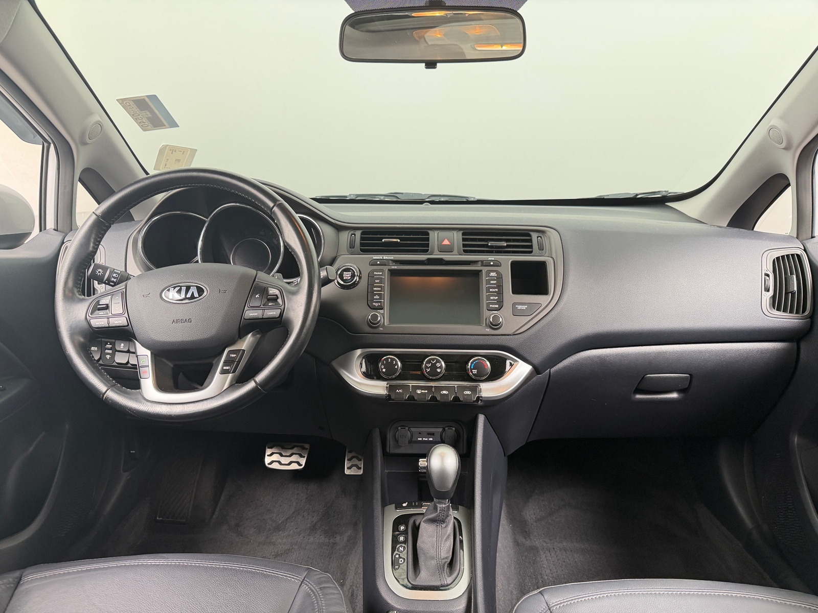 Thumbnail: 2014 Kia Rio - 3