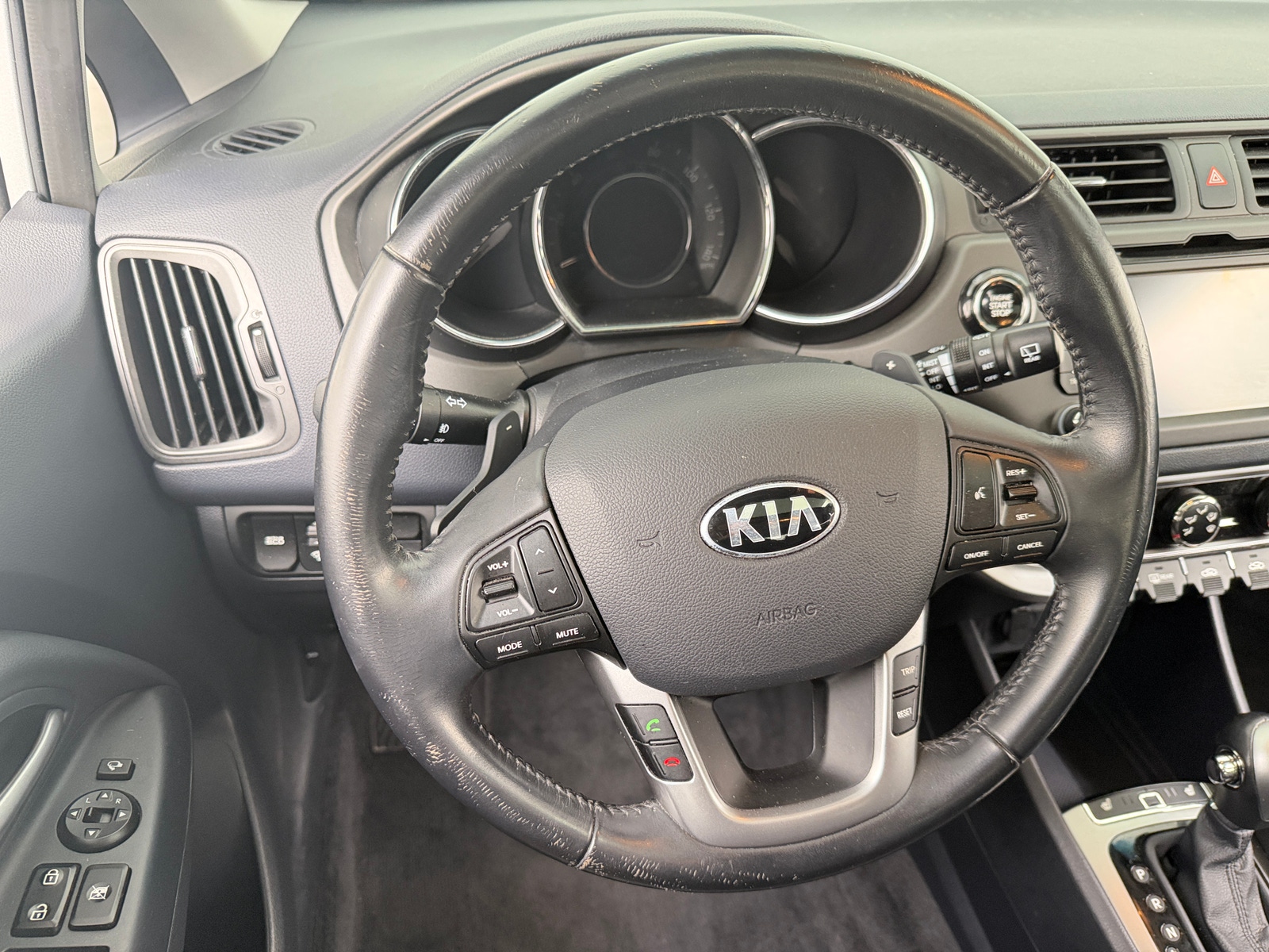 Thumbnail: 2014 Kia Rio - 5
