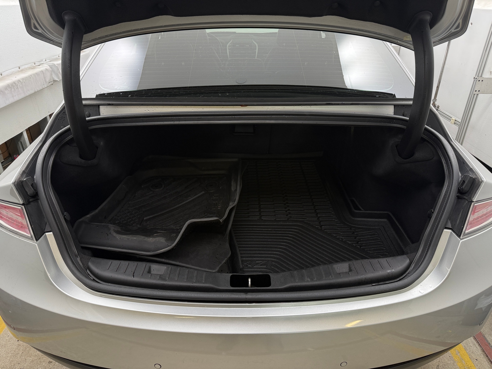 Thumbnail: 2016 Lincoln MKZ - 6