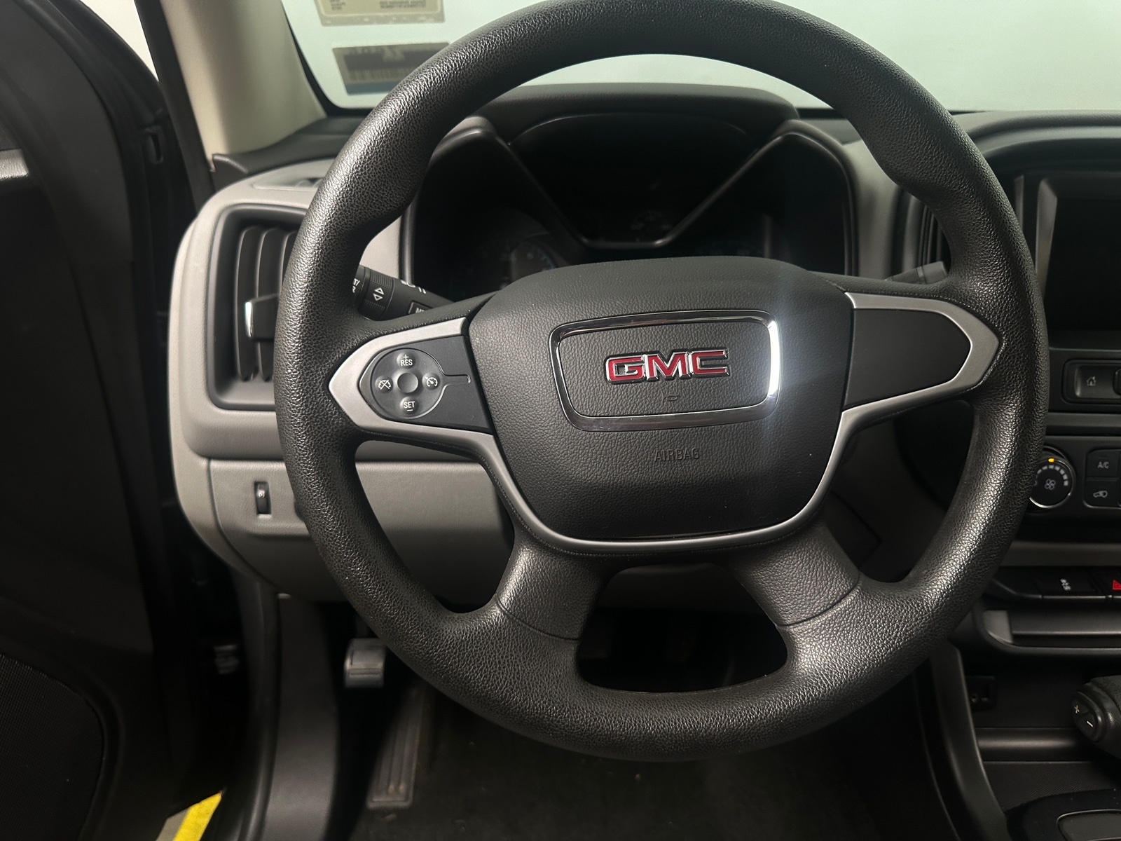 Thumbnail: 2019 GMC Canyon - 5